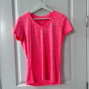 Under Armour Lightweight Quick Drying Workout Shirt - Neon - Small